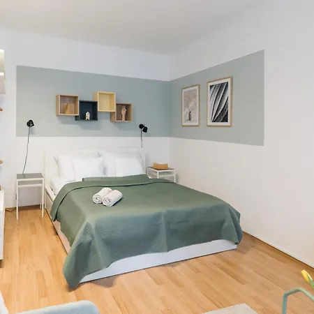 7nights Dominikanske Namesti * Brno