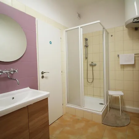 Albergue 7 Nights Dominikánské N. Brno