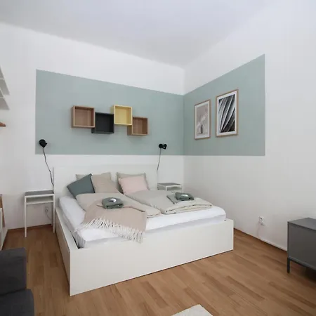 Albergue 7 Nights Dominikánské N. *
