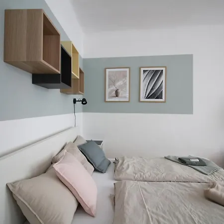 Albergue 7 Nights Dominikánské N. *