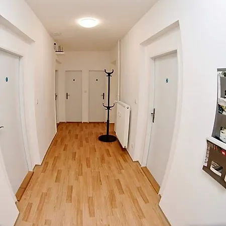 7nights Dominikanske Namesti Hostel *