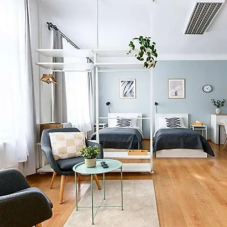 7nights Dominikanske Namesti *