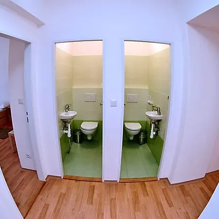 7nights Dominikanske Namesti Hostel *