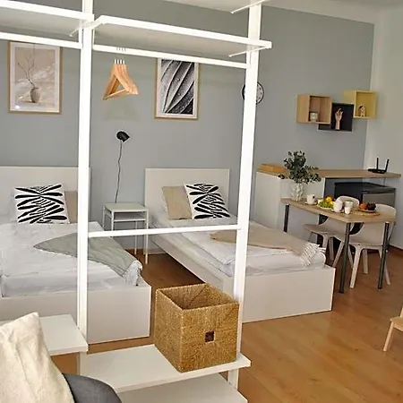 7nights Dominikanske Namesti Vandrerhjem *